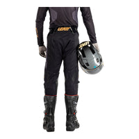 Leatt 2025 5.5 I.K.S. Pant - Stealth (3XL/US40/EU58) LE5025300366#