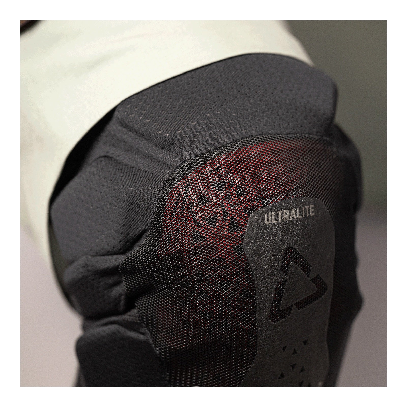 Leatt ReaFlex Knee Guard Ultralite EXT - Black (2XL) LE5026011514#