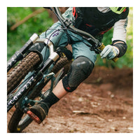Leatt Knee Guard 3DF 5.0 Evo Mini - Black LE5026012110#