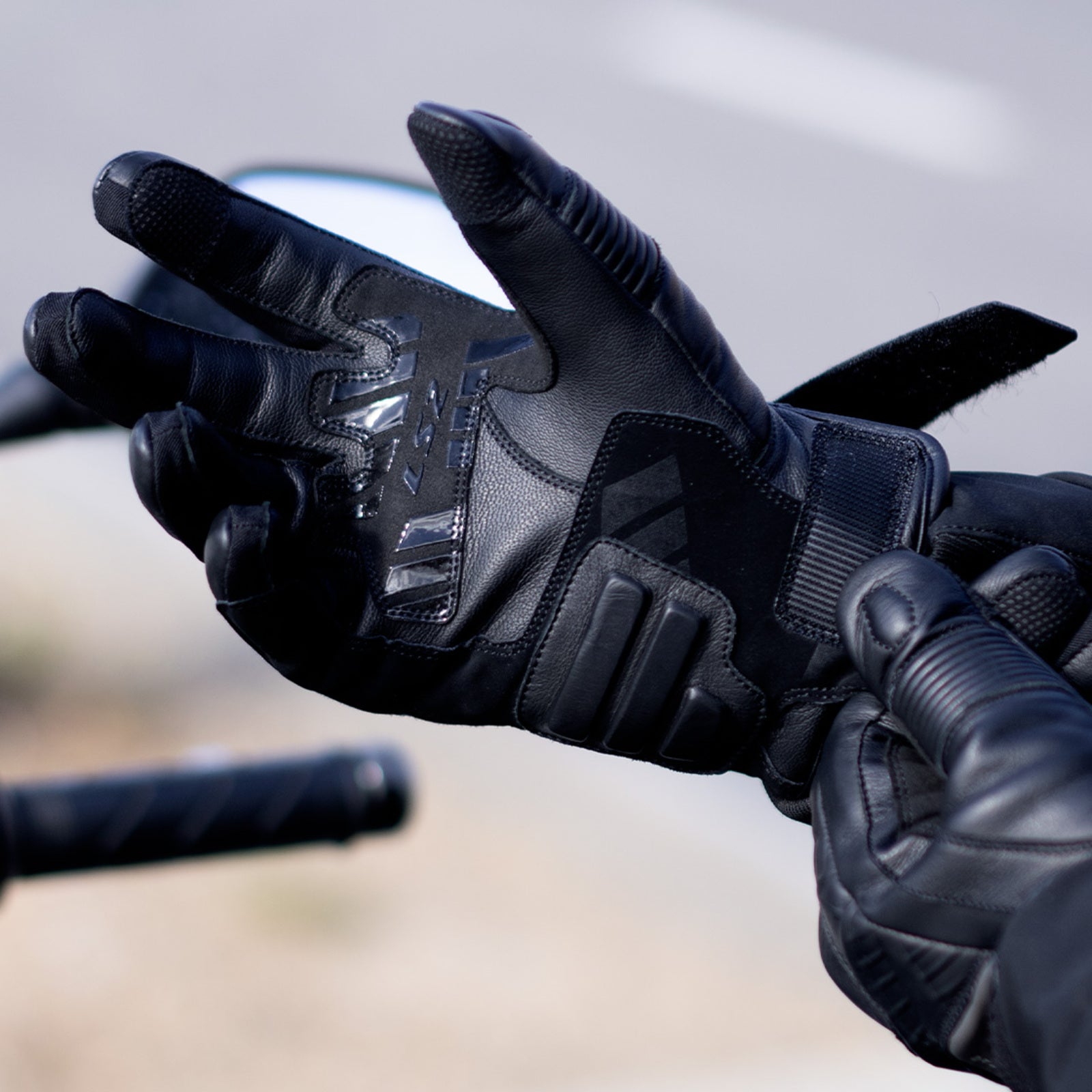 LS2 Octane Men's Waterproof Leather Gloves - Black (S) LS2A70070W0112SM#
